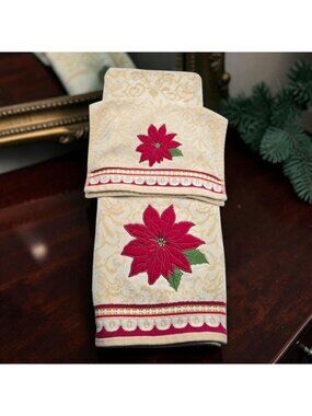 St. Nicholas Square Poinsettia Holiday Towels Set Of 2 100% Cotton Beige & Red